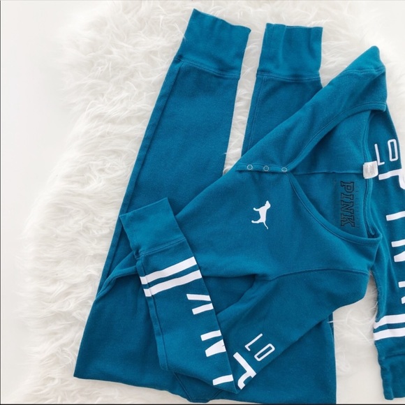 VS PINK PJS - Picture 6 of 6